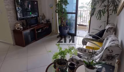 Apartamento com 3 dormitórios à venda, 90 m² por R$ 700.000 - Vila Paiva - São Paulo/SP