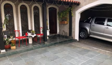 Casa com 3 dormitórios à venda, 250 m² por R$ 1.060.000,00 - Jardim Guanca - São Paulo/SP