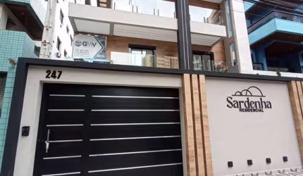 CASA TRIPLEX c/ 2 Dorm sendo 2 SUÍTES, PISCINA, 111 m² de área útil. BAIRRO: CANTO DO FORTE.