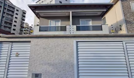 Sobrado c/ 3 Dorm sendo 3 SUÍTES, VISTA MAR, 125 m² de área útil. BAIRRO: OCIAN.