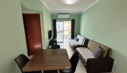 Apto de 1 dorm, 150 metros da Praia, C/ SACADA, 47,60 m² de área útil, Bairro: GUILHERMINA.