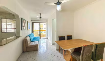 Apto de 1 Dorm, SACADA, 54 m² de área útil. Bairro: TUPI.