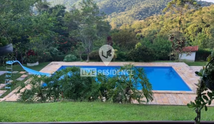 Chácara à venda !Temos o lugar perfeito para você! Apresentamos