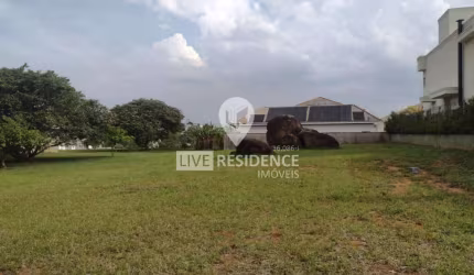 Terreno à venda no Condomínio Residencial Villaggio Paradiso