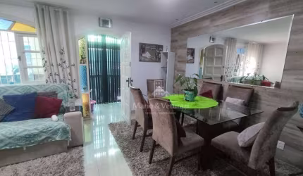 Sobrado com 3 dormitórios + Edícula à venda, 208 m² por R$ 800.000,00 - Vila Alice (Vicente de Carvalho) - Guarujá/SP