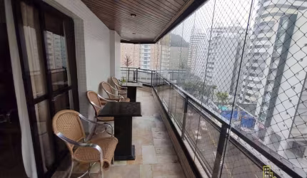 Apartamento com 4 dormitórios à venda, 163 m² por R$ 900.000,00 - Astúrias - Guarujá/SP