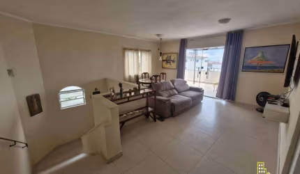 Cobertura com 2 dormitórios à venda, 300 m² por R$ 1.000.000,00 - Praia do Tombo - Guarujá/SP