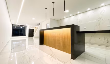 LINDA CASA ALTO PADRAO