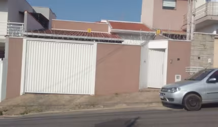 EXCELENTE CASA A VENDA