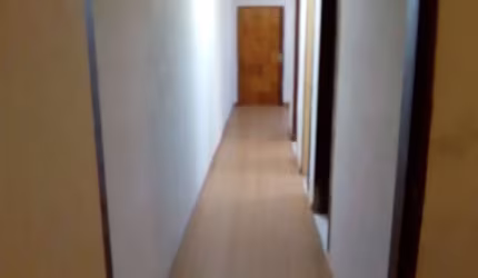 apartamento térreo desocupado no Fernando Ferrari