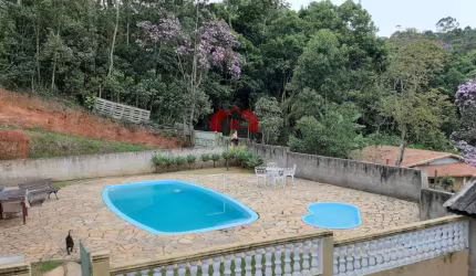 Chácara para Venda em São Roque, São Roque, 1 dormitório, 1 suíte, 2 banheiros, 5 vagas