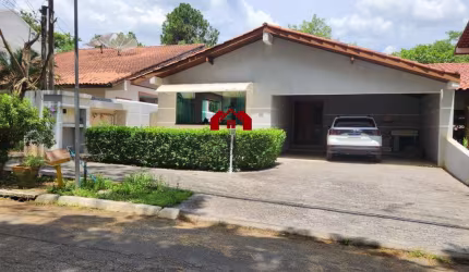 Casa em Condomínio para Venda em Cotia, Granja Viana, 6 dormitórios, 1 suíte, 3 banheiros, 4 vagas