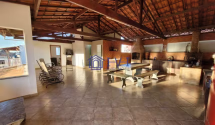 Casa com 6 quartos à venda na Gávea, Vespasiano  por R$ 700.000
