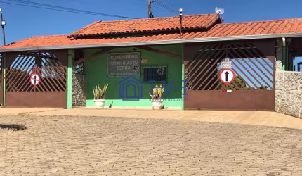 Terreno em condomínio fechado à venda no Condomínio Estância da Serra, Jaboticatubas  por R$ 90.000