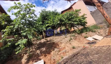 Terreno à venda em São João Batista, Belo Horizonte  por R$ 330.000