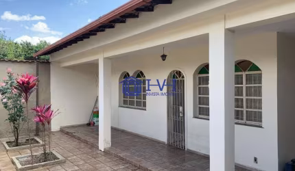 Casa com 3 quartos à venda no São Bernardo, Belo Horizonte  por R$ 700.000