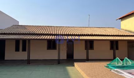 Casa com 5 quartos à venda no Jardim Ipê, Lagoa Santa  por R$ 1.700.000