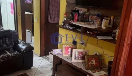 Casa com 2 quartos à venda no Milionários, Belo Horizonte  por R$ 150.000