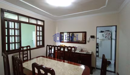 Casa com 3 quartos à venda no Jardim Leblon, Belo Horizonte  por R$ 830.000