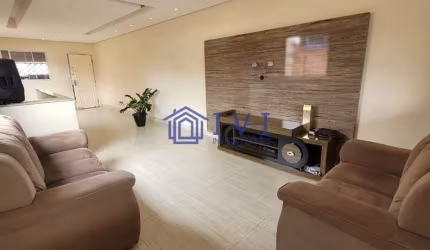 Casa com 3 quartos à venda na Gávea, Vespasiano  por R$ 371.000