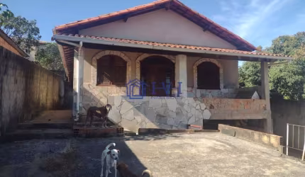 Casa com 3 quartos à venda no Aeronautas, Lagoa Santa  por R$ 485.000
