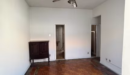 Apartamento 2 quartos com dependência completa garagem