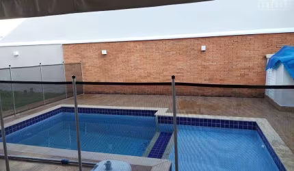 Casa Sobrado em Indaiatuba, Condomínio Panorama com 4 suítes - 272 m²
