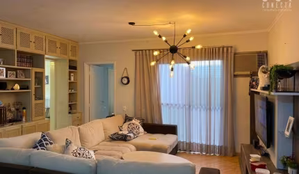 Casa Térrea em Indaiatuba, Centro com 3 quartos sendo 1 suíte - 177 m²