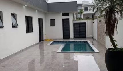 Casa Térrea em Indaiatuba, Condomínio Piemonte com 3 suítes - 200 m²