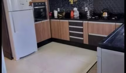 Casa Sobrado em Indaiatuba, Condomínio Vila Rica com 3 quartos e 1 suíte - 198m²