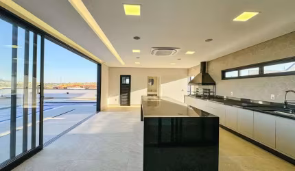Sobrado à venda em Indaiatuba, 3 suítes, 420 m²