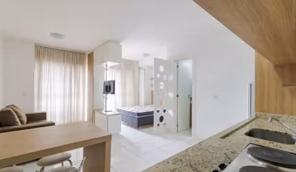 Apartamento 1 dormitório para alugar, 34 m² por R$ 2.300/mês + taxas- mobiliado, sacada, aceita PET - Centro - Curitiba/PR