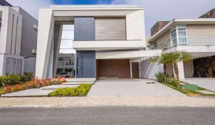 Casa com 4 suítes à venda, 290 m² por R$ 3.680.000 - São Braz - Curitiba/PR