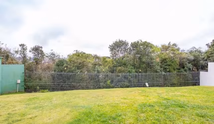 Terreno em condomínio fechado alto padrão à venda, 452 m² por R$ 1.090.000 - São Braz - Curitiba/PR