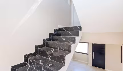 Sobrado com 3 dormitórios à venda, 129 m² por R$ 650.000,00 - Santa Felicidade - Curitiba/PR