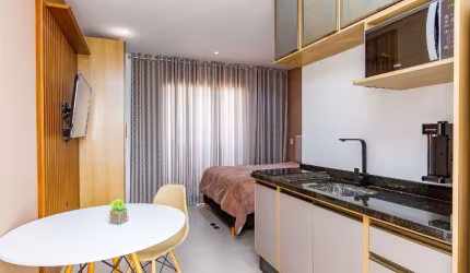 Studio mobiliado e decorado à venda, 22 m² por R$ 350.000 - Centro - Curitiba/PR