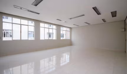 Sala à venda, 54 m² por R$ 189.000,00 - Centro - Curitiba/PR