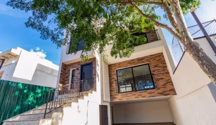 Casa com 3 dormitórios à venda, 215 m² por R$ 1.575.000,00 - Campo Comprido - Curitiba/PR