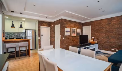 Apartamento à venda no Hugo Lange – 2 Quartos, Mobiliado e Decorado