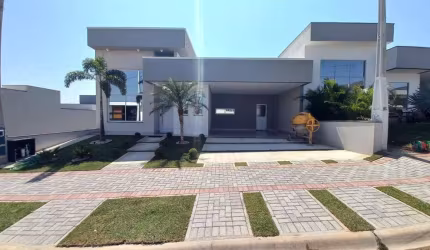 Linda e moderna Casa à venda, com três suítes condomínio Laguna lazer completo Indaiatuba, Indaiatu