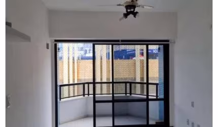 1/4 com suíte - Barra Tropical Residence