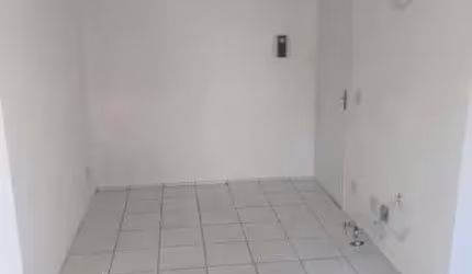 Apartamento para Venda em Curitiba, Sítio Cercado, 2 dormitórios, 1 banheiro, 1 vaga