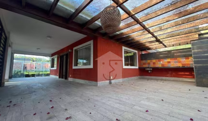 Casa à venda, 300 m² por R$ 600.000,00 - Ubatiba - Maricá/RJ