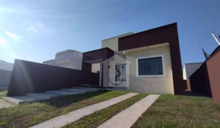 Casa com 2 dormitórios à venda, 70 m² por R$ 389.000,00 - Caxito - Maricá/RJ