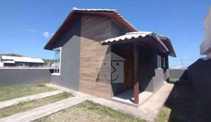 Casa com 2 dormitórios à venda, 67 m² por R$ 390.000,00 - Caxito - Maricá/RJ