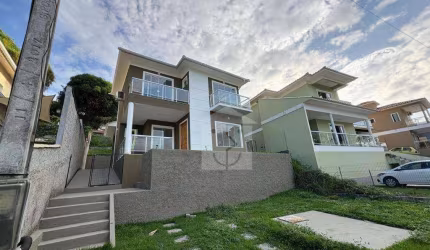Casa com 4 dormitórios à venda, 150 m² por R$ 650.000,00 - Flamengo - Maricá/RJ