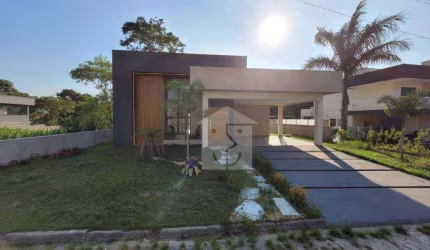 Casa com 3 dormitórios à venda, 167 m² por R$ 980.000,00 - Ubatiba - Maricá/RJ