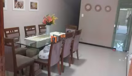 EXCELENTE CASA DE 218 M² DE ÁREA CONSTRUIDA NO SHALIMAR - LAGOA SANTA
