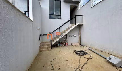 CASA COM 03 QUARTOS/SUÍTE NO BAIRRO CACHOEIRA EM SÃO JOSÉ DA LAPA