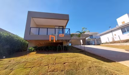 LINDA CASA NO CONDOMÍNIO SONHO VERDE - LOCALIZADA A 2,1 KM DA ORLA DA LAGOA